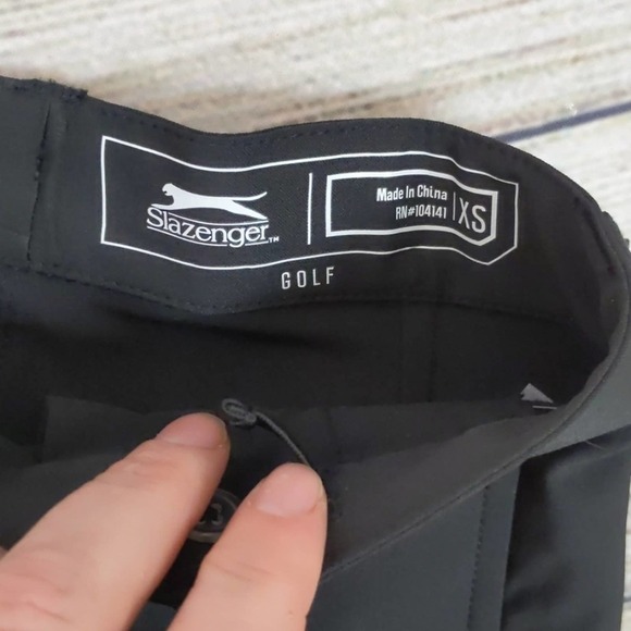 SLAZENGER black golf core shorts size xs - Picture 3 of 3